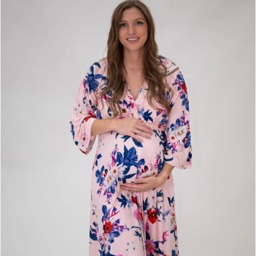 Amelia Labor & Postpartum Gown in Blush Floral – Lila