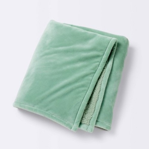 Micromink Shearling Blanket - Green - Cloud Island™