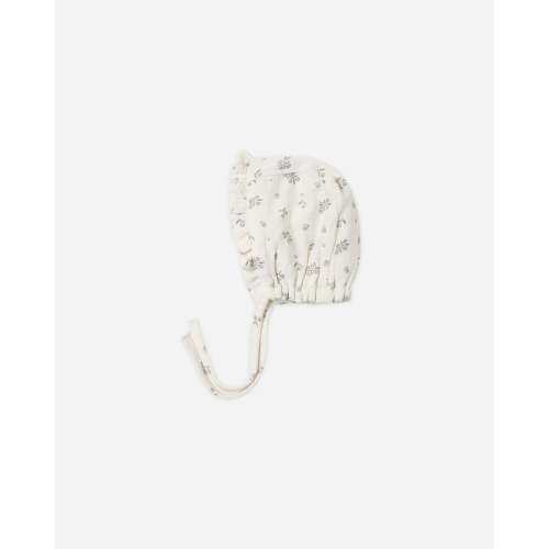 Woven Ruffle Bonnet Winter Berry – Quincy Mae