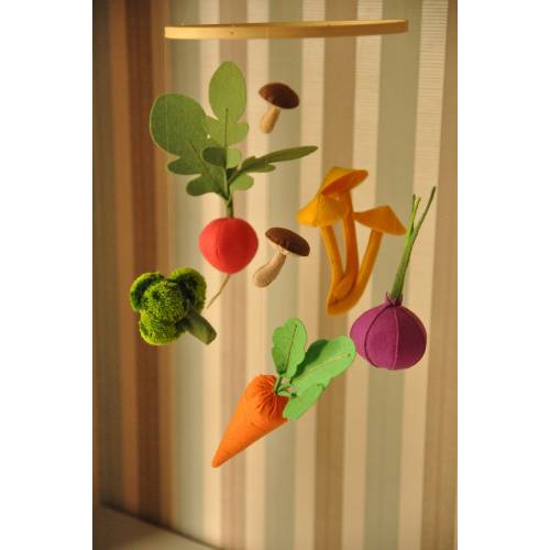 Baby Mobile with Felt Fruits and Vegetables Toys，Enlightenment education decor,broccoli/onion/carrot/Mushroom/Radish crib mobile ,Baby gift