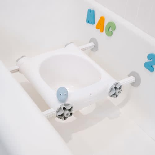Regalo Baby Bath Seat, Sit-Up Bathtub Seat with Secure Suction Cups | Supportive Bath Seat for Babies Sitting Up, Fits Standard Tubs, Quick-Drain Design, Easy to Clean, ASTM & BSA Certified