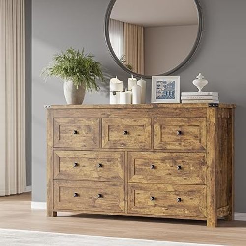 BORNOON 7-Drawer Dresser, Modern Wooden Storage Chest of Drawers, Dresser TV Stand, Wood Drawer Organizer with Metal Handles for Bedroom, Living Room, Hallway