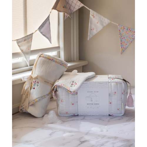 Bathtime Bundle New Baby Gift Set - Wildflower Garden | Avery Row UK