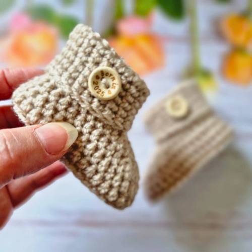 Born in 2025 Baby Booties, Crochet Newborn Shoes, Handmade Infant Slippers, Baby Shower Gift, Pregnancy Announcement Keepsake Present
