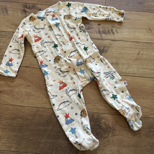 Easy Magnetic Closure E=MC Baby Boys 3-6 Months Dinosaur Sleeper Pajamas