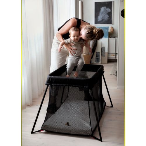BabyBjörn Travel Crib Light
