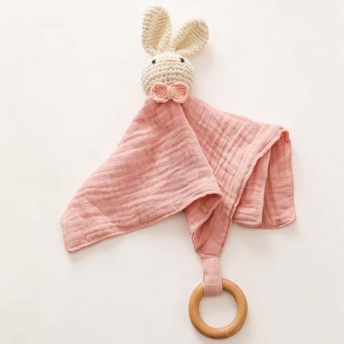 Jessruly® Organic Cotton Muslin Lovey – Soft Comfort Blanket with Crochet Animal & Wooden Rattle Ring, Adorable Sensory Toy & Soothing Companion