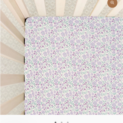Lily Crib Sheet