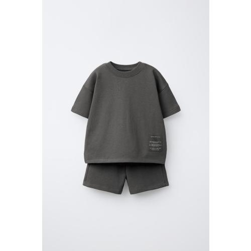 JOGGING T-SHIRT AND BERMUDA SET WITH LABEL - Black | ZARA United States