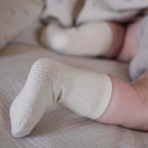 Pure (no dye) Kids Socks | 98% Organic Cotton – Q for Quinn