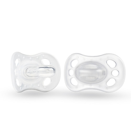 Medela® Baby 2-Pack Newborn Pacifiers in ClearMedela® Baby 2-Pack Newborn Pacifiers in Clear