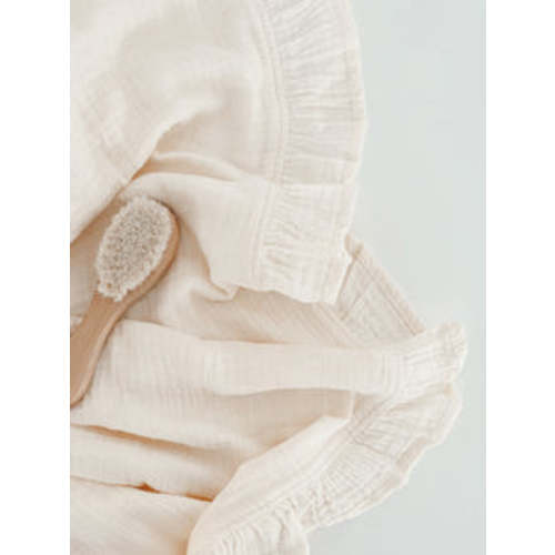 ORGANIC COTTON RUFFLE SWADDLES – Lion + Lamb the Label