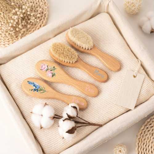 Personalized Birth Flower Baby Brush Set, Custom Floral Wooden Brush, 1st Birthday Gift, New Baby Gift Set, Baby Shower Gift Wooden Brush