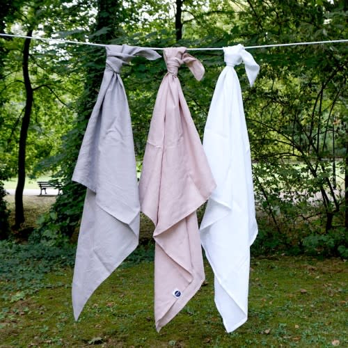 Linen swaddle 120x120cm GREY - urządź pokój swojego dziecka z Nukko Design