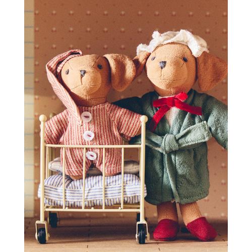 CHILDREN’S DOG FAMILY PLUSH TOY SET (SET OF 3)