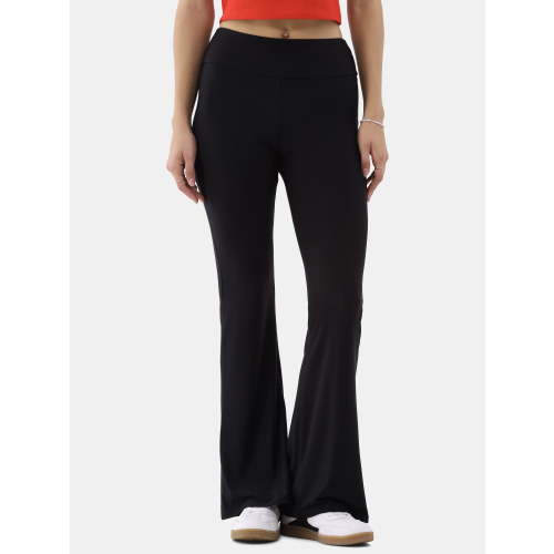 No Boundaries Women's Flare Pants 32 Inch Inseam High-Rise Pull-On Slim Fit