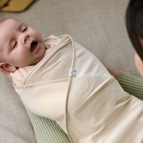 b.e.s.t. swaddle - Coconut Cream