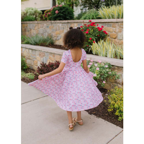 Classic Twirl in Besties