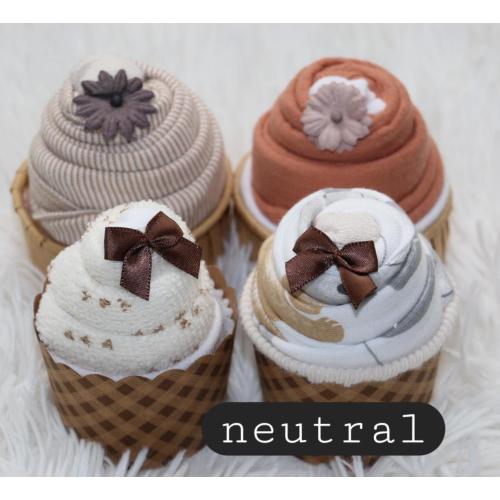 Baby Cupcake Set: Onesie, Socks, Washcloths – Baby Shower Gift