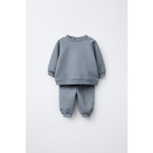 SWEATSHIRT AND JOGGER SET WITH BRUSHED INTERIOR - Cornflower blue | ZARA United States