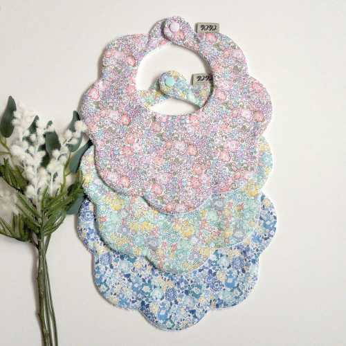 Scalloped baby dribble bibs Liberty Fabric floral drool bib for newborn gift set for baby shower gifts idea for baby girl personalised gifts