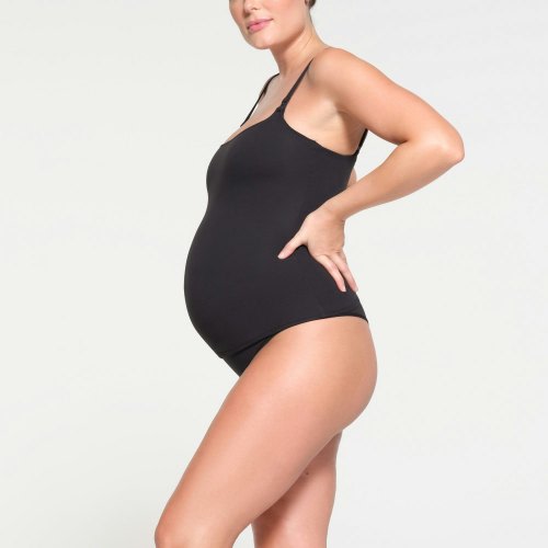 FITS EVERYBODY MATERNITY NURSING TANK | ONYX | SKIMS