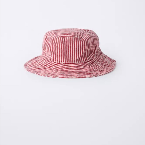 STRIPED BUCKET HAT WITH HEART PATCH - Red / White | ZARA United States