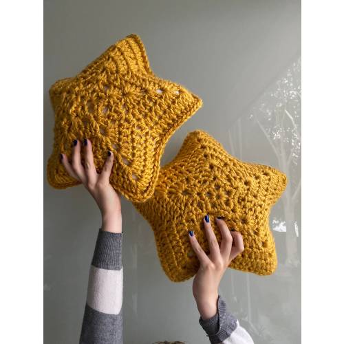 Stellar Star Pillow Crochet Pattern / Easy Star PIllow / Galaxy Pillow / Cute Star Pillow / DIY / Onestopwonders / PDF