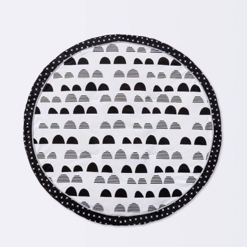 Round Activity Playmat Scallop - Cloud Island™ Black/White: Shapes Pattern, 36"x36", 1.1 lb