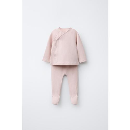 TEXTURED T-SHIRT AND LEGGINGS SET - Pale pink | ZARA United States