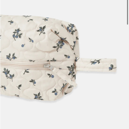 Satin Quilted Toiletry Bag Medium – Garbo&Friends