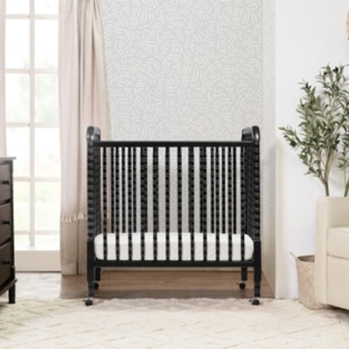 daVinci Jenny Lind 3-in-1 Convertible Crib