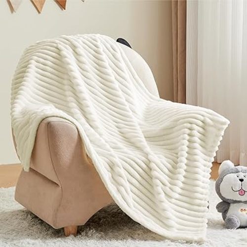 BEDELITE Baby Blankets for Boys Girls 30"x 40" - 3D Ribbed Jacquard Cute Fuzzy Fleece Blanket, Warm and Breathable Soft Cozy Infant Toddler Blanket for Newborn All Seasons Suitable, Cream