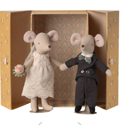 Wedding mice couple in box, Mum and dad - Maileg USA