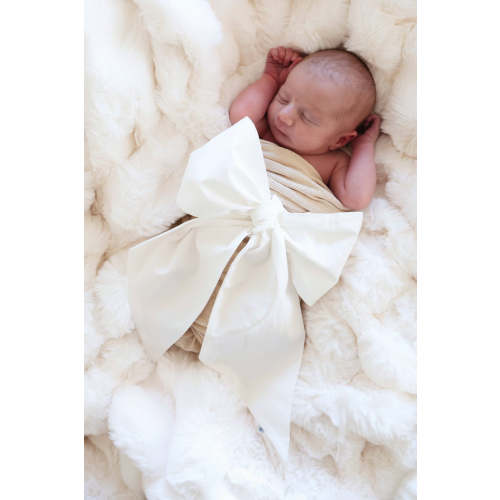 Personalized Newborn Bow Sash in Ivory | Caden Lane