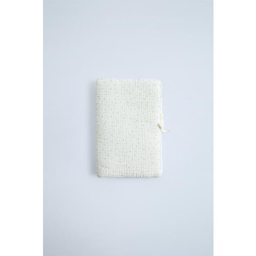 STAR PRINT TEXTURED WIPES POUCH