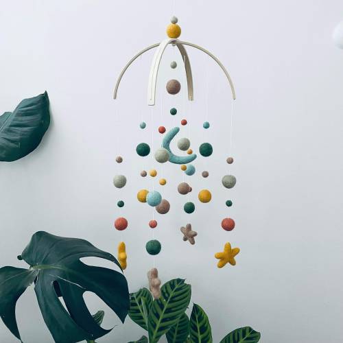 Felt baby mobile | Felt moon & stars | new baby nursery decor | crib mobile | baby shower gift | gorgeous earthy colours