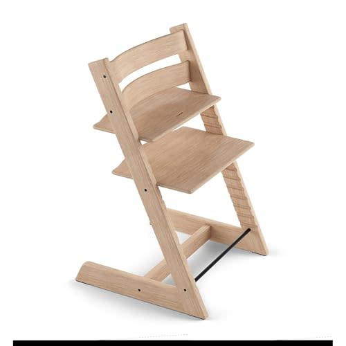 Stokke Tripp Trapp Chair, Adjustable Wooden High Chair, Oak Natural | Convertible Chair for Toddlers, Children & Adults, Convenient, Comfortable & Ergonomic, Classic Design, Fits at Dining Table