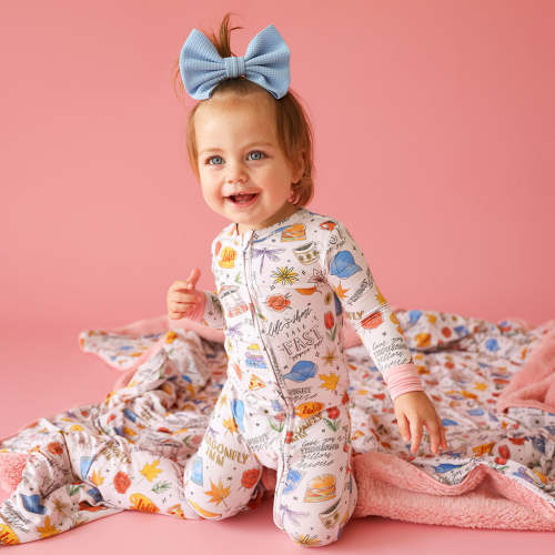 Pink Baby Convertible Sleeper | Gilmore Girls