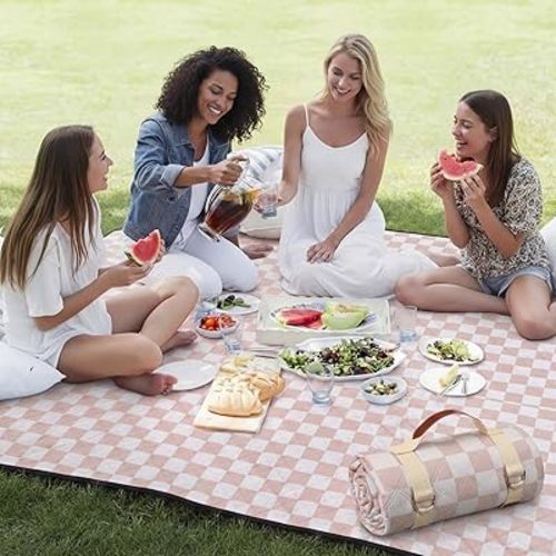 Nuanchu Checkered Picnic Blanket Extra Large Outdoor Blanket Sandproof 80"x80" Waterproof Portable Machine Washable 3 Layer Thick Gingham Picnic Mat for Beach Camping Park Grass Travel (Brown)