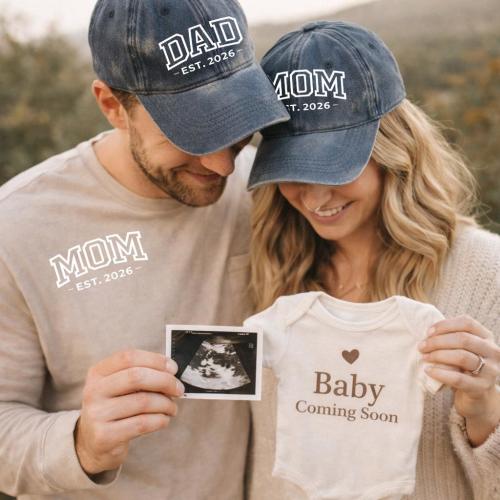 Custom Embroidered Mom Dad Est 2026 Hat, Baby Announcement Cap, Pregnancy Reveal Gift, Mothers Day Hat, Vintage Family Baseball Cap Gift
