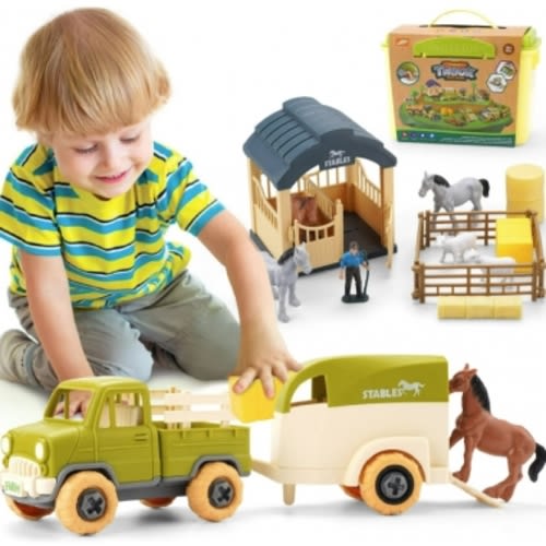 Horse Farm Play Set: Chicks Discount Saddlery