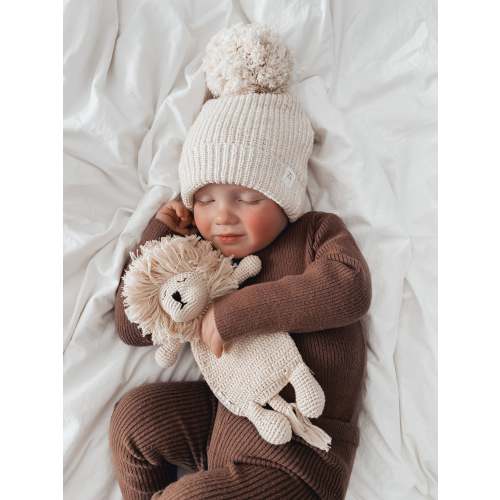 3 Little Crowns Cuddle Me Lion