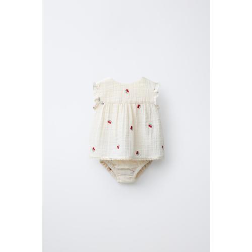 COMPLETO BLUSA E SLIP CON CILIEGIE RICAMATE - Écru | ZARA Italia / Italy