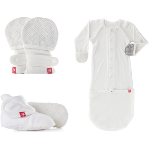 Newborn Organic Cotton Gift Set: Mitts, Booties, and Jamms Baby Gown - Diamond Dots/Cream