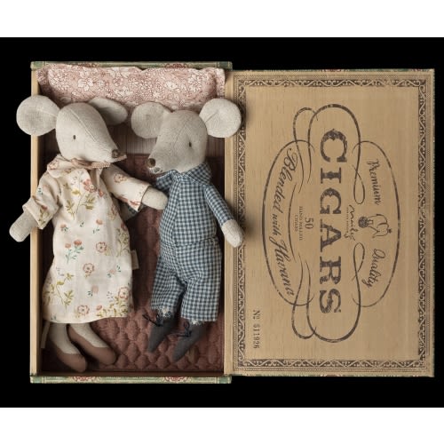 Grandma and grandpa mice in cigarbox - Maileg USA