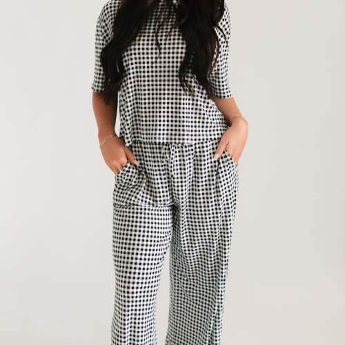 Women's T-Shirt and Pants Set in Black Gingham