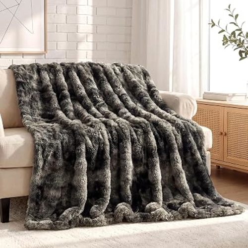 Wajade Fluffy Faux Fur Throw Blanket for Couch Bed Warm Cozy Blanket Luxury Soft Thick Fuzzy Plush Bubble Blanket for Sofa Chair Tie-dye Dark Grey 50x60