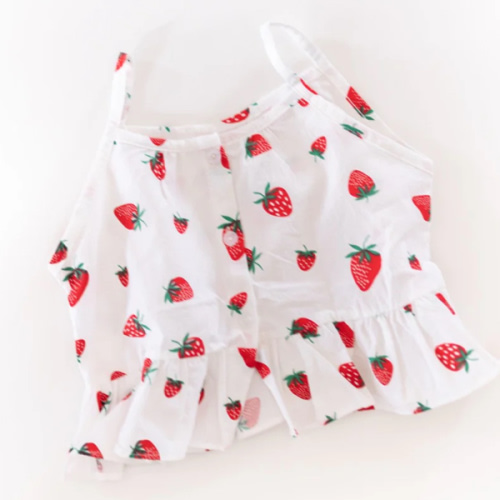 strawberry frill top