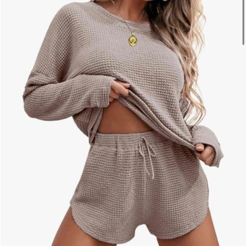 Ekouaer Womens Waffle Knit Pajama Sets Long Sleeve Top and Shorts Matching Lounge Set Loungewear Sweatsuit with Pockets